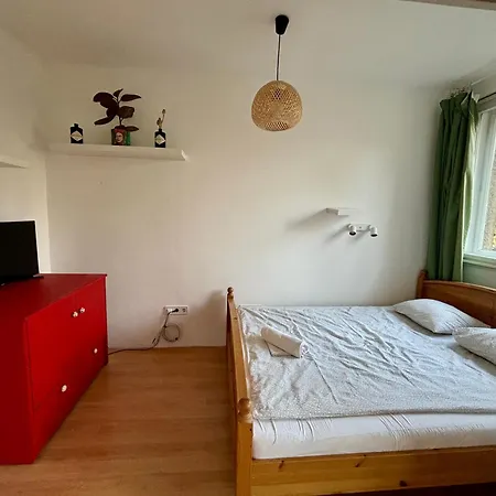 Apartment Frankel Near Lukacs Bath